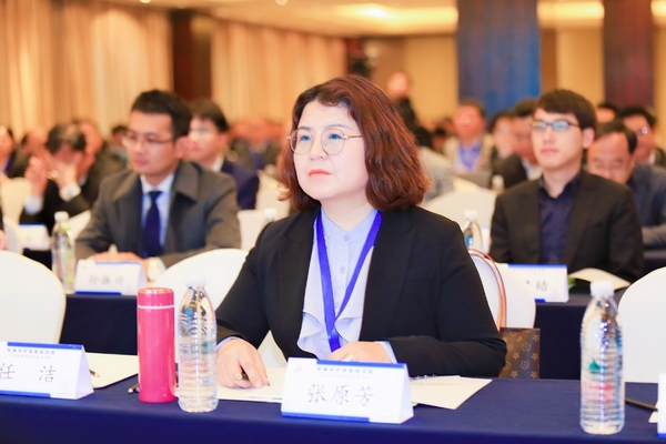 如何從犯罪構(gòu)成要件入手摘掉“黑帽子”